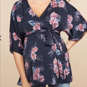 Jessica Simpson maternity shirt